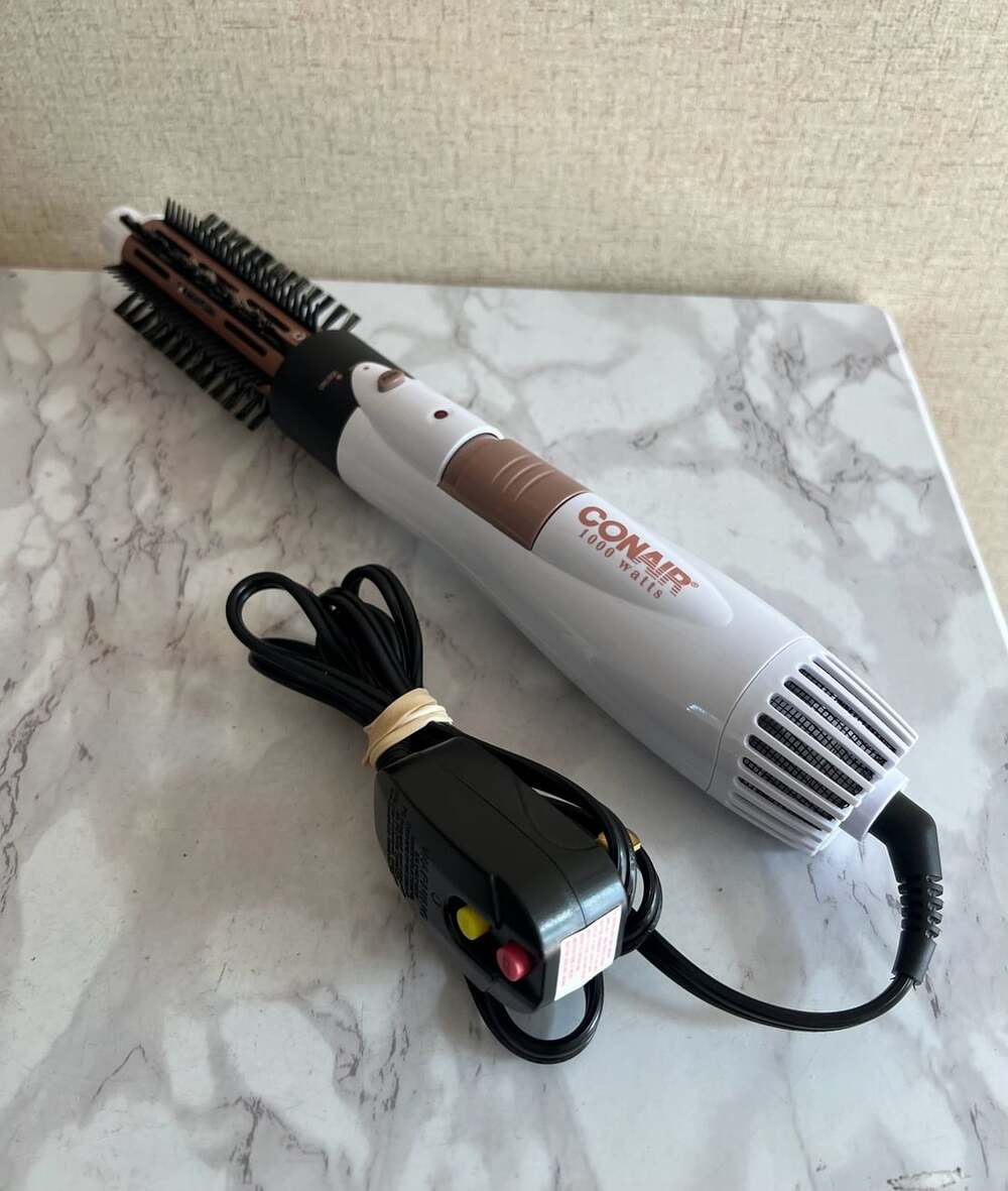 Conair 1000 Watts Hot Air Styling Brush